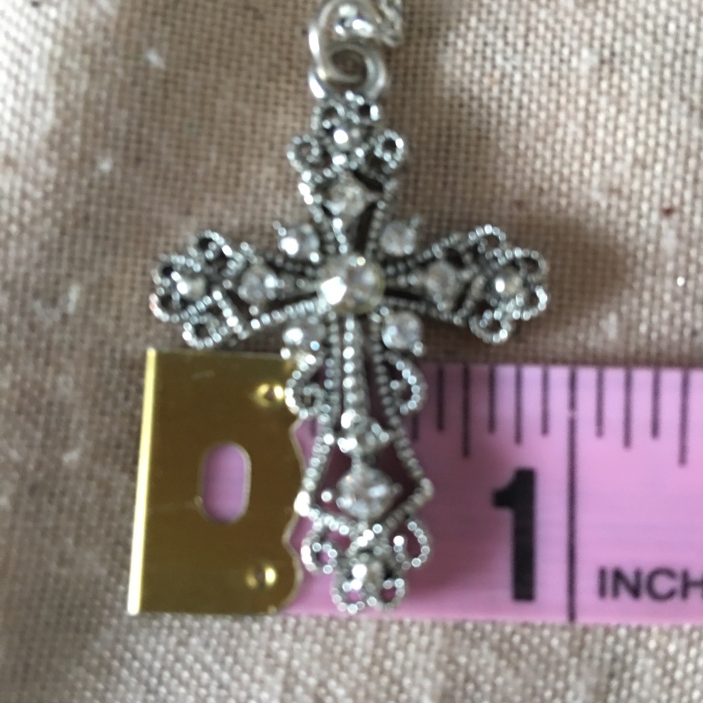 Lovely Little Cross - Picture 6 of 8